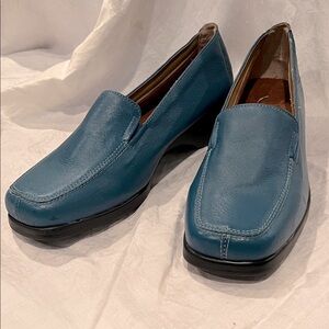 Comfortview Women's Blue Leather Loafers